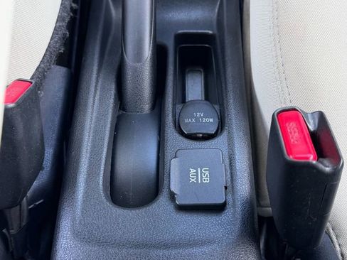 Used 2015 Nissan Versa Note SV image 30