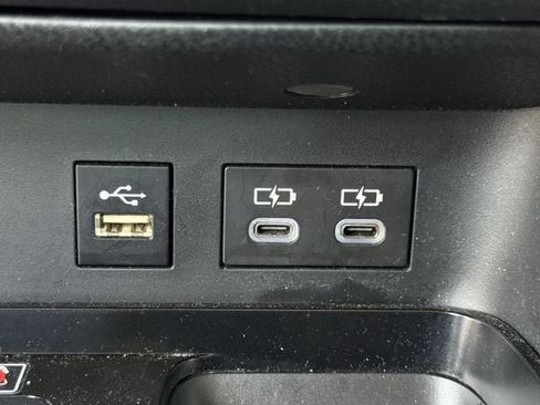 Used 2025 Toyota Camry LE FWD image 23