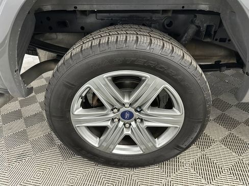 Used 2018 Ford F150 Lariat w/ Equipment Group 502A Luxury image 19