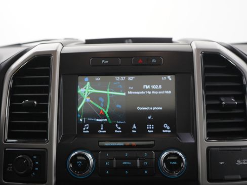 Used 2019 Ford F150 Lariat w/ Equipment Group 502A Luxury AWD/4WD image 15