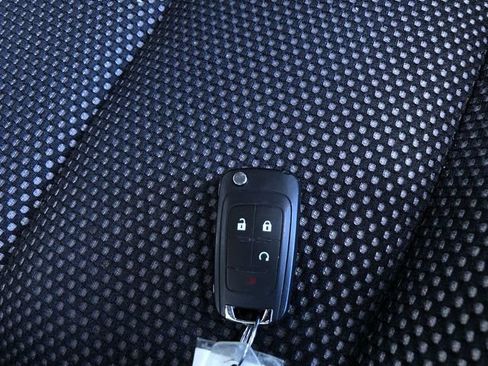 Used 2016 Chevrolet Equinox LS w/ LPO, Protection Package FWD image 31