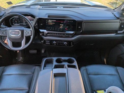 Used 2025 GMC Sierra 1500 SLT AWD/4WD image 14