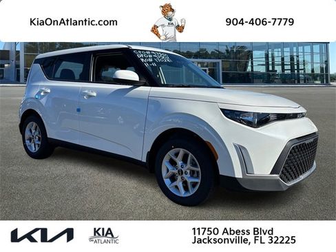 New 2025 Kia Soul LX image 1