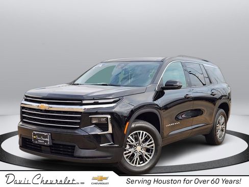 Used 2025 Chevrolet Traverse LT AWD/4WD image 1
