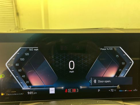 Used 2025 BMW 330i Sedan w/ Premium Package RWD image 20