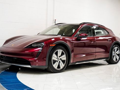 Used 2022 Porsche Taycan 4 Cross Turismo image 4