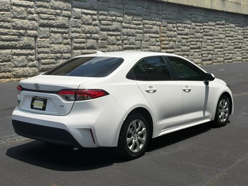 Used 2024 Toyota Corolla LE FWD image 7
