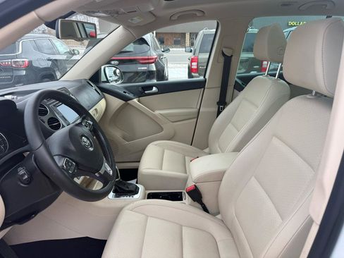 Used 2016 Volkswagen Tiguan SE image 20