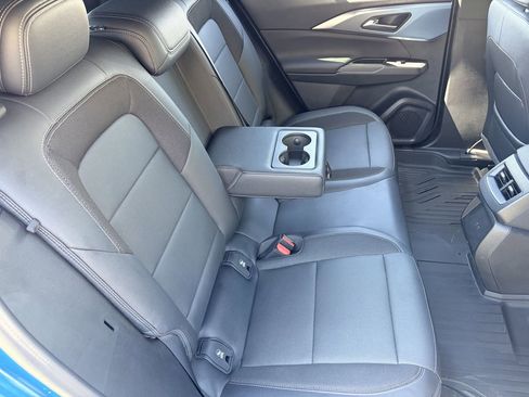 Used 2024 Chevrolet Equinox EV LT FWD image 13