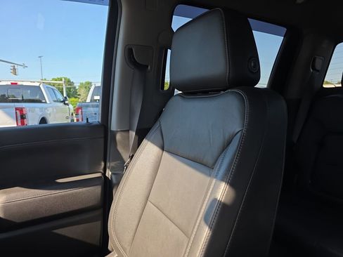 Used 2020 Chevrolet Silverado 1500 LT Trail Boss w/ Midnight Edition AWD/4WD image 41