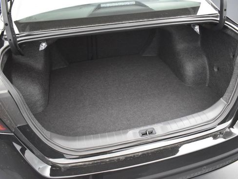 Used 2025 Nissan Altima 2.5 S image 32