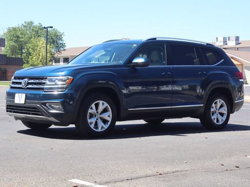 Used 2018 Volkswagen Atlas SEL AWD/4WD image 11