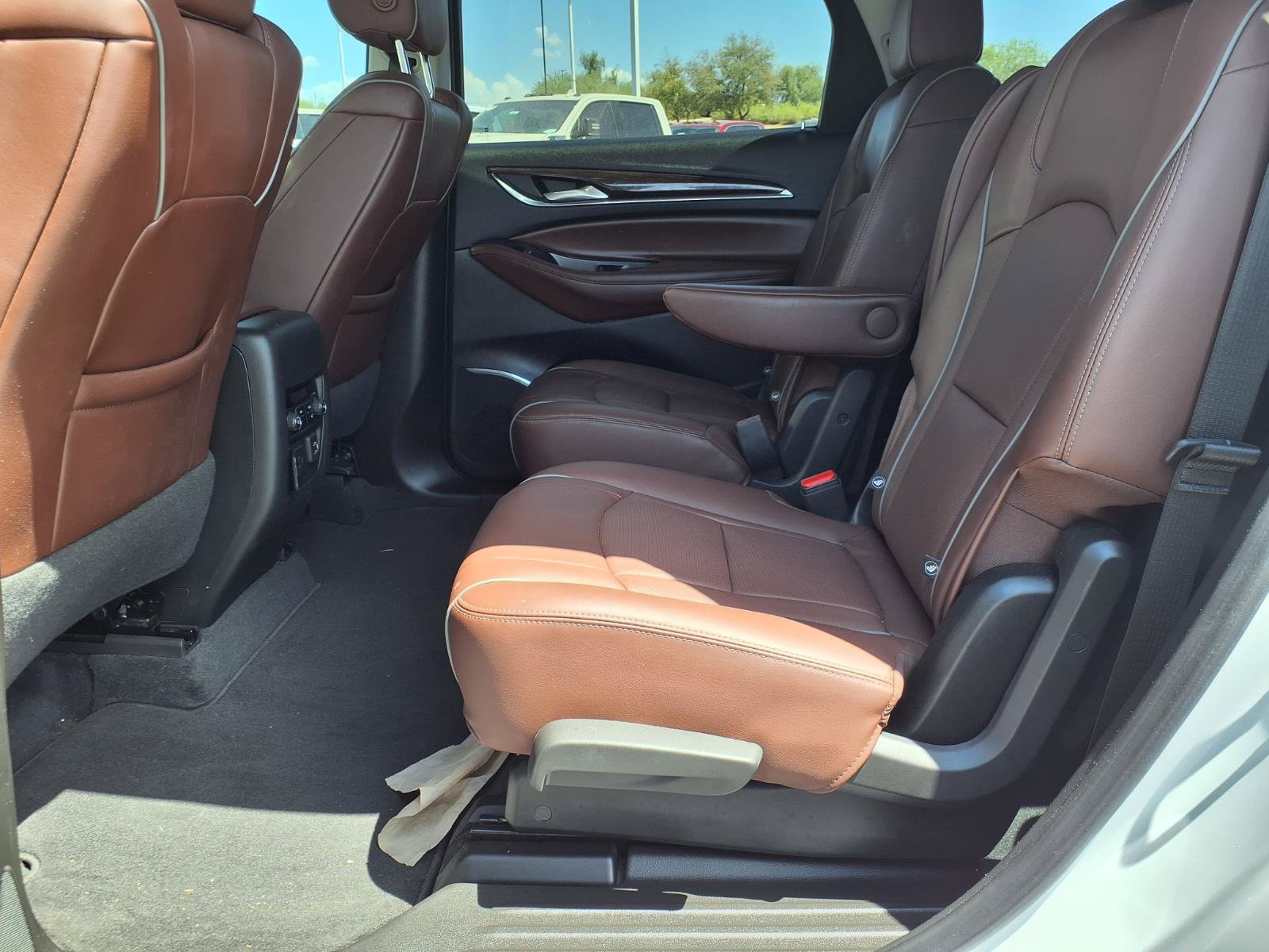 Used 2020 Buick Envision Essence FWD image 16