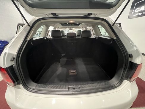 Used 2011 Volkswagen Jetta TDI image 40