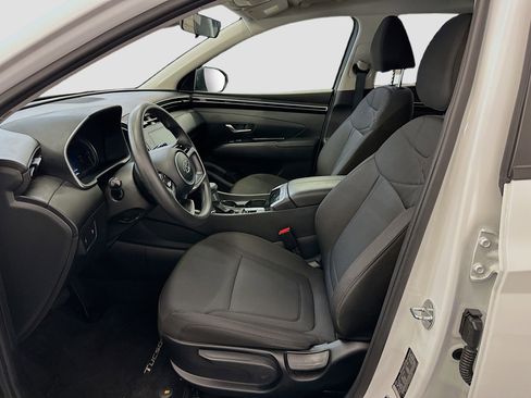 Used 2023 Hyundai Tucson SE image 13