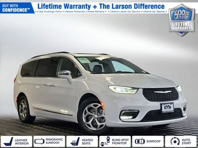 Used 2022 Chrysler Pacifica Limited