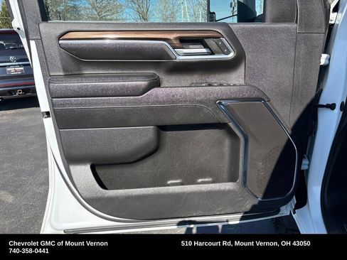 Used 2024 Chevrolet Silverado 2500 LT AWD/4WD image 14