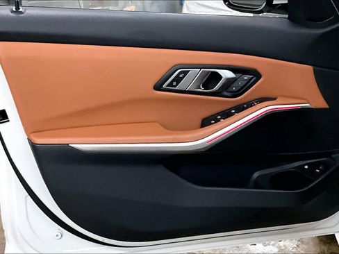 Certified 2023 BMW 330e xDrive w/ Convenience Package image 25