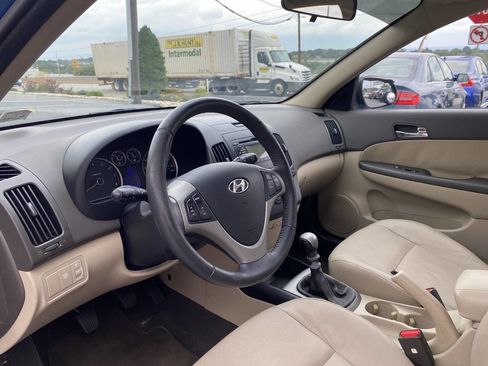 Used 2011 Hyundai Elantra image 11