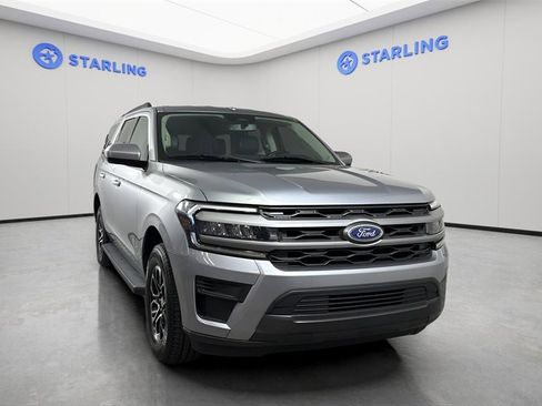 Used 2024 Ford Expedition XLT image 14
