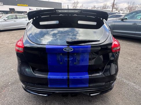 Used 2018 Ford Focus ST image 5