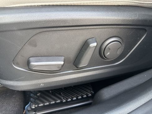 Used 2025 Hyundai Santa Cruz Limited image 21