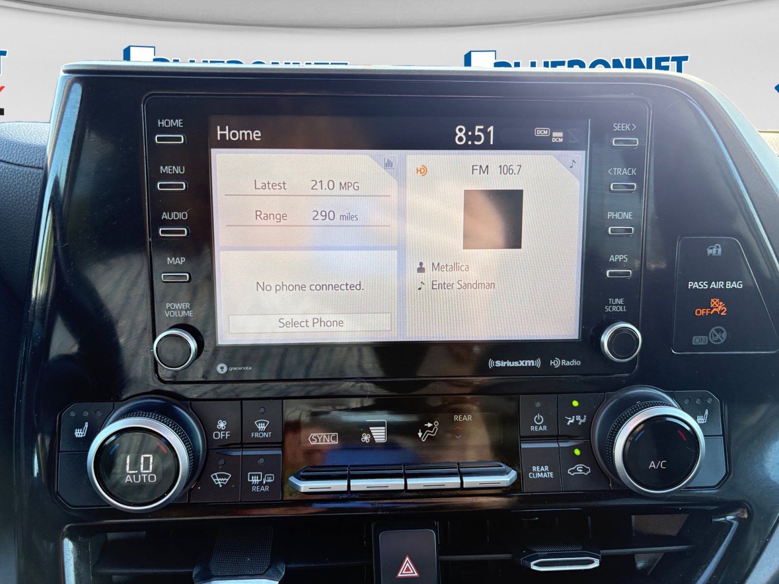Used 2021 Toyota Highlander XLE FWD image 15