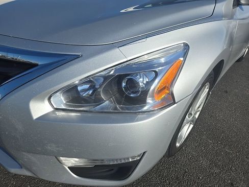 Used 2014 Nissan Altima 2.5 SV image 30