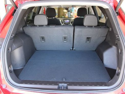 Used 2024 Chevrolet Equinox LT image 30