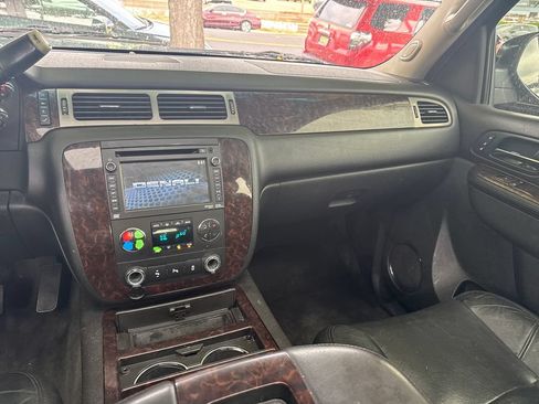 Used 2012 GMC Yukon XL Denali AWD/4WD image 19