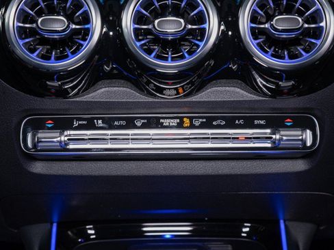 New 2026 Mercedes-Benz GLB 250 4MATIC image 20