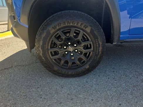 Used 2026 Chevrolet Colorado Trail Boss AWD/4WD image 2