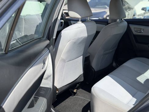 Used 2016 Toyota Corolla LE FWD image 17