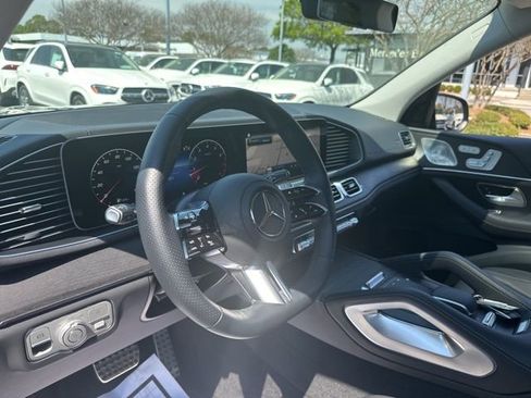 Certified 2026 Mercedes-Benz GLS 450 4MATIC image 17
