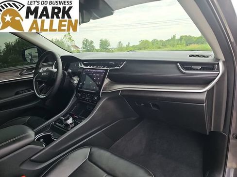 Used 2024 Jeep Grand Cherokee L Limited w/ Luxury Tech Group II AWD/4WD image 28