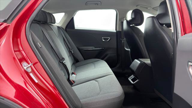 Used 2025 Kia K4 FWD image 13