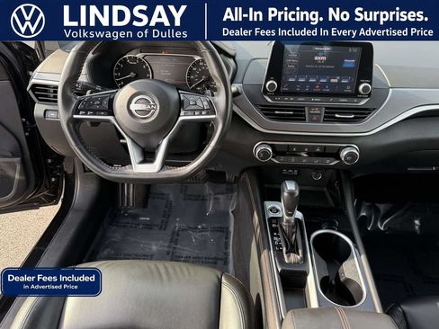 Used 2023 Nissan Altima 2.5 SR FWD image 10