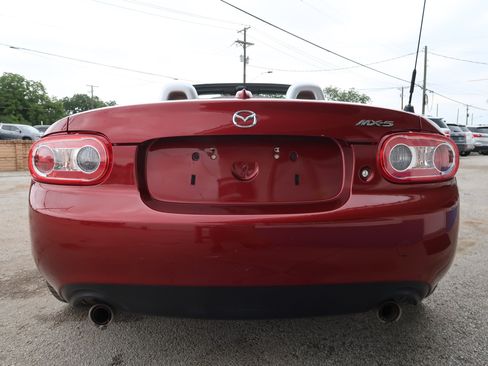 Used 2010 MAZDA MX-5 Miata Grand Touring w/ Premium Pkg RWD image 10