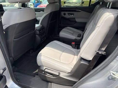 Used 2023 Honda Pilot Touring image 20