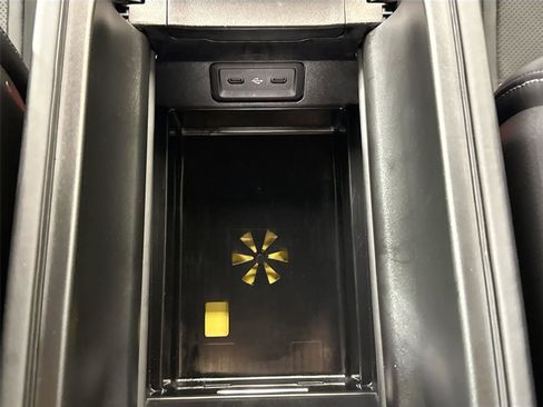 Used 2022 Mercedes-Benz SL 55 AMG 4MATIC image 41