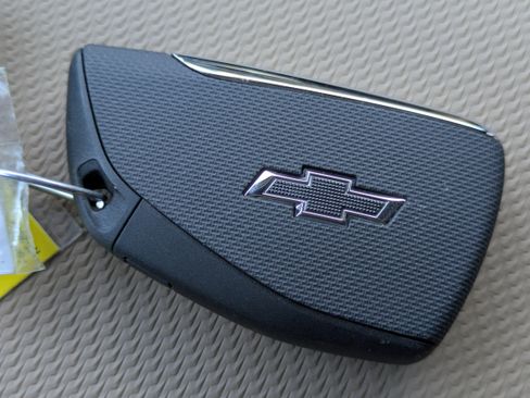 New 2026 Chevrolet Equinox ACTIV AWD/4WD image 24