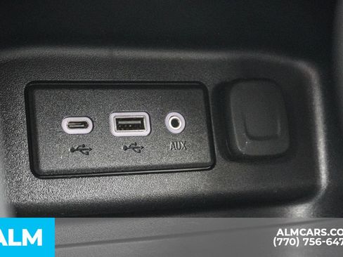 Used 2024 Chevrolet Equinox LT image 46