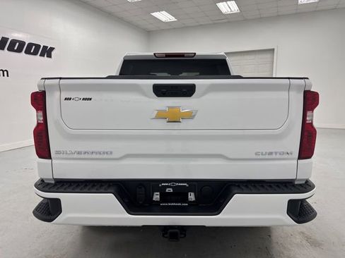 New 2026 Chevrolet Silverado 1500 Custom AWD/4WD image 6