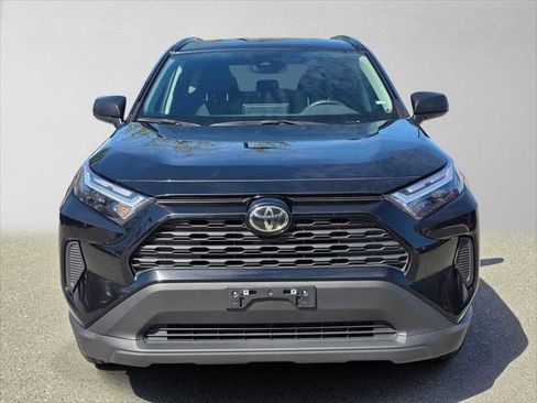 Used 2025 Toyota RAV4 LE AWD/4WD image 8