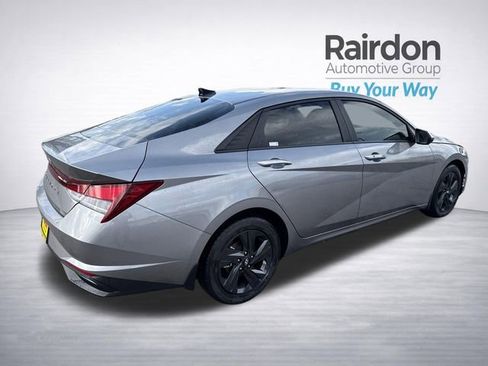 Used 2023 Hyundai Elantra SEL image 9