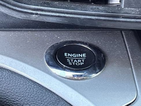 Used 2022 Ford Explorer XLT RWD image 17
