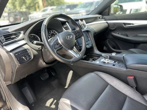 Used 2021 INFINITI QX50 Luxe w/ Appearance Package image 12