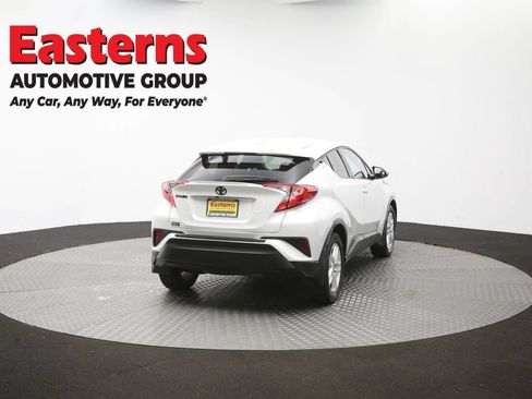 Used 2021 Toyota C-HR LE FWD image 38