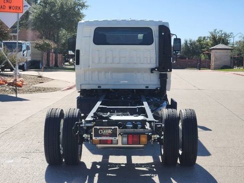 New 2024 Chevrolet Low Cab Forward 4500XD RWD image 11
