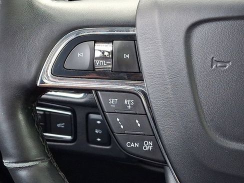 Used 2019 Lincoln Navigator L Reserve image 23